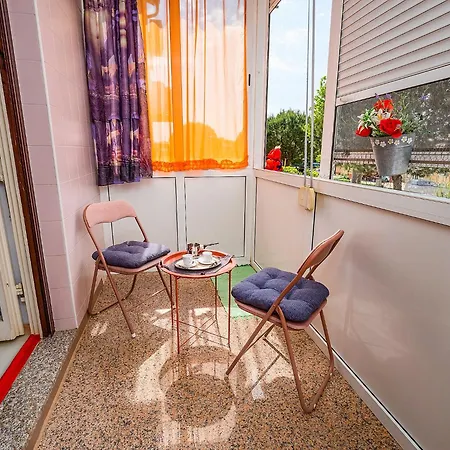 Close To The Centre Apartment *