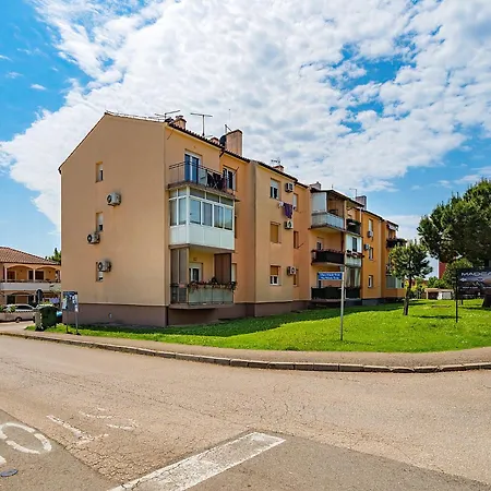 Close To The Centre Umag